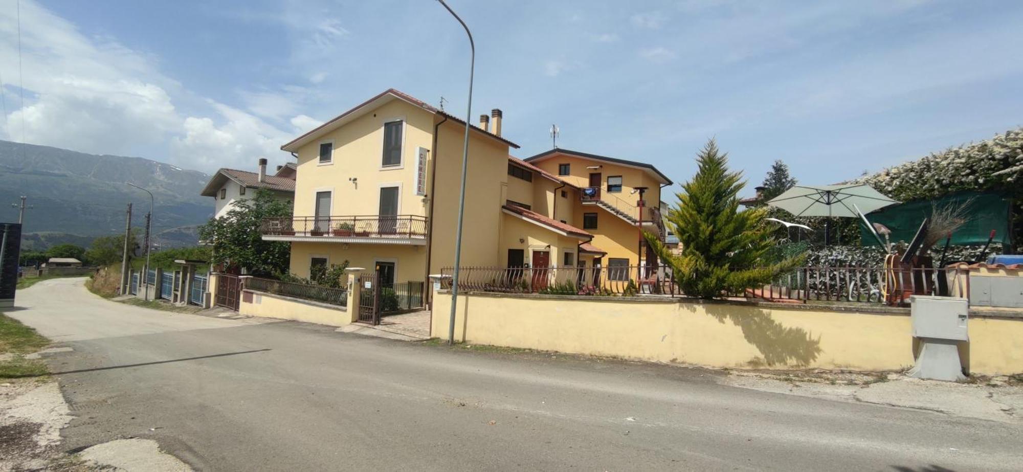 Complesso Turistico Aurora - Camere B&B Poggio Picenze Luaran gambar