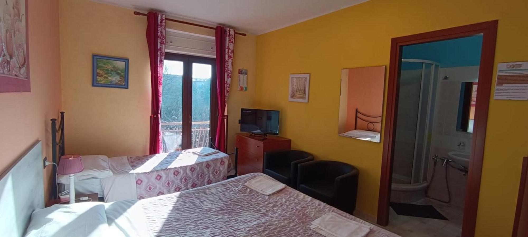 Complesso Turistico Aurora - Camere B&B Poggio Picenze Luaran gambar